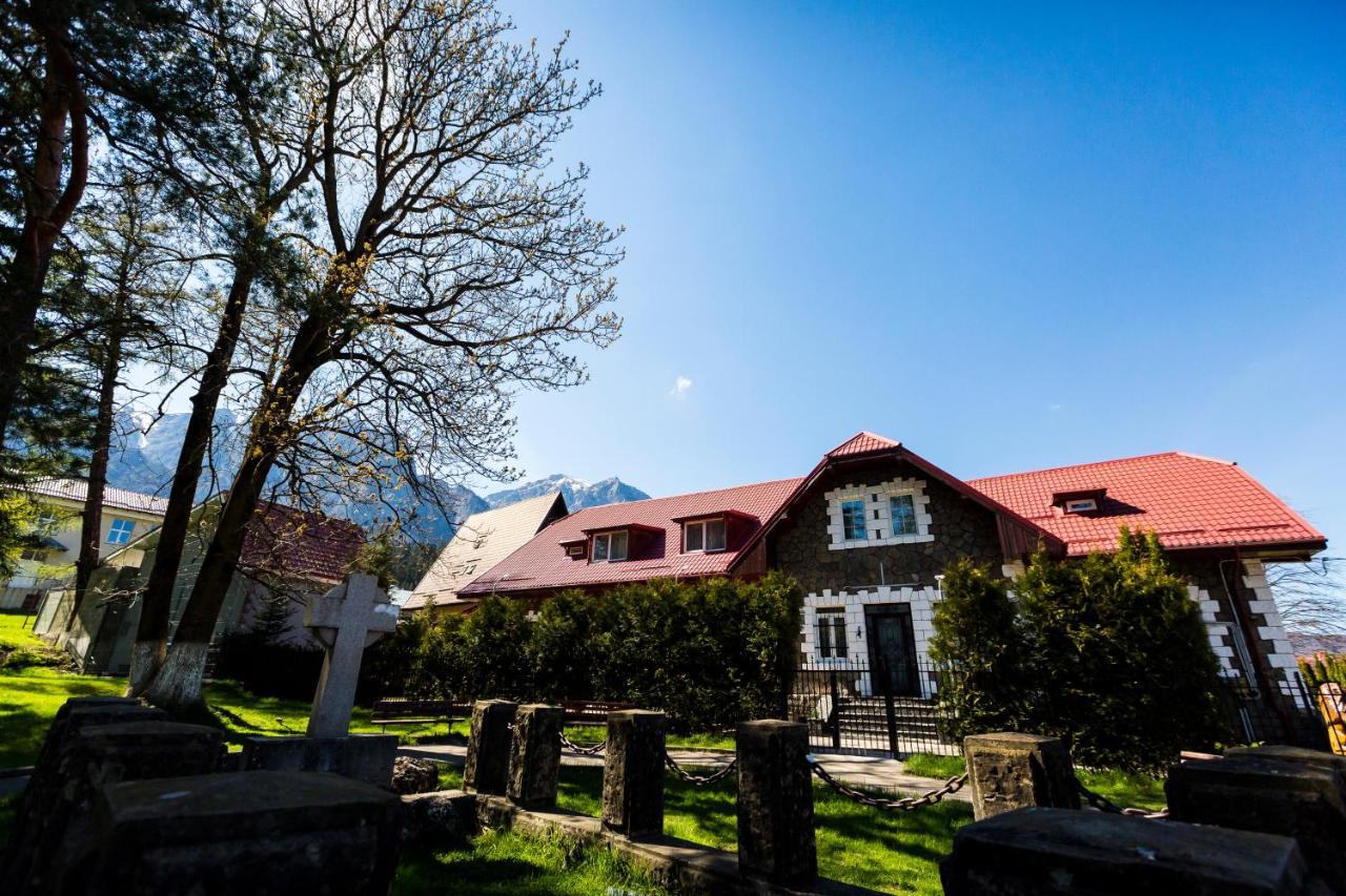 Royal Busteni-adults Only Affittacamere 4*