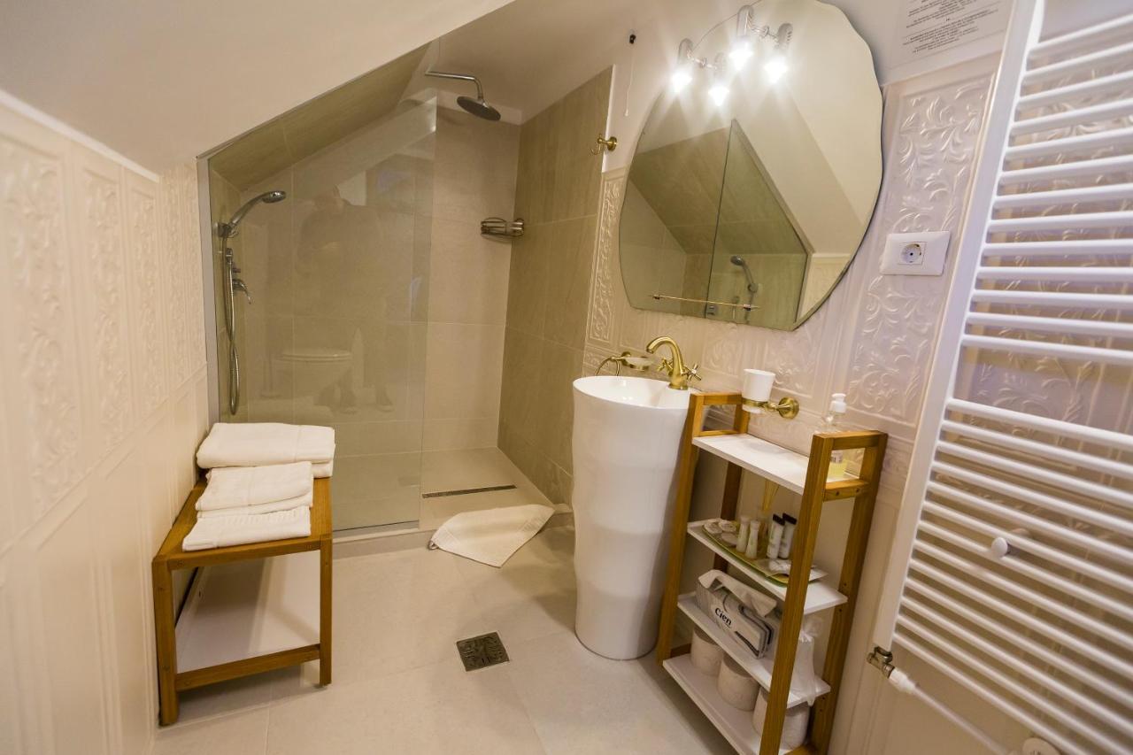 Affittacamere Royal Busteni-adults Only Buşteni