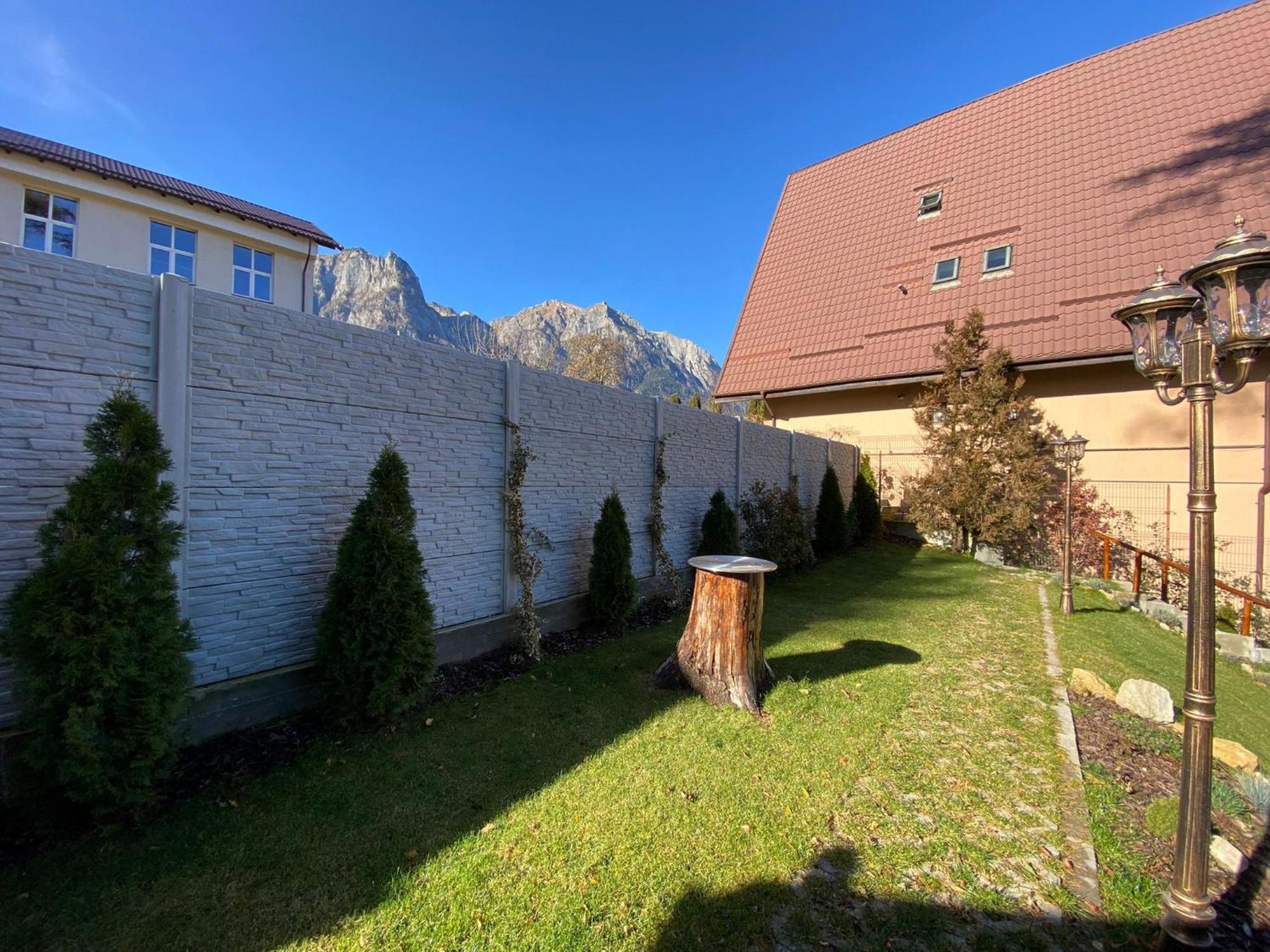 Affittacamere Royal Busteni-adults Only 4*